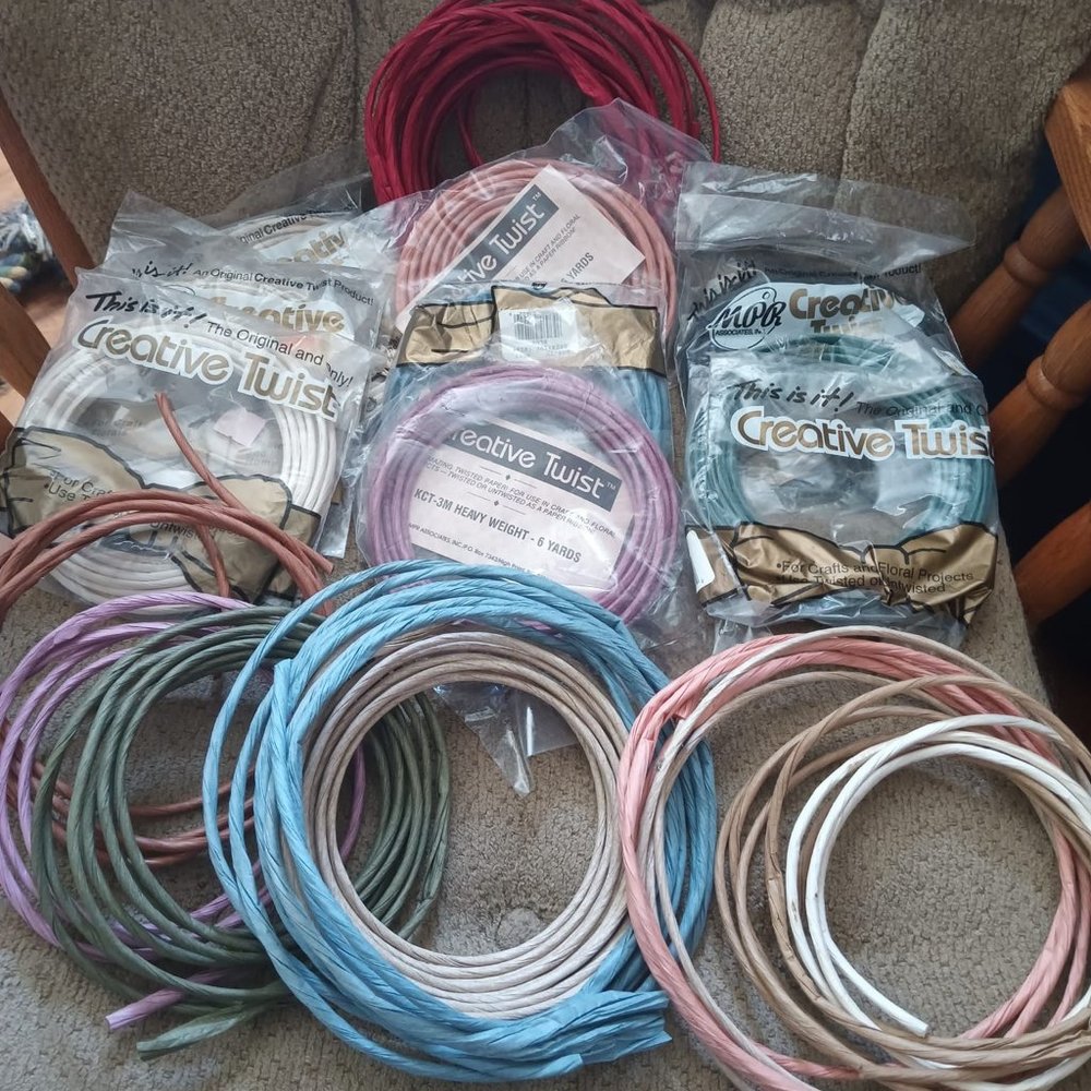 Crafting Twisted Paper Bundle